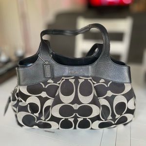 Coach shoulder bag